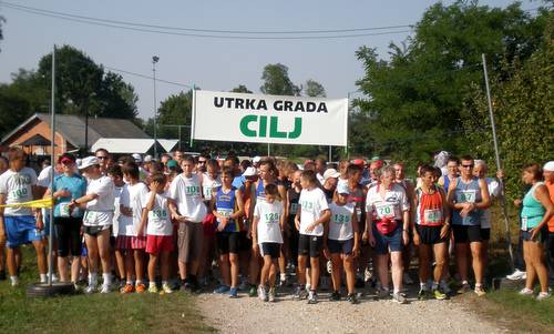 Utrka grada Mursko Središće - the start (Copyright © 2012 Utrka grada Mursko Središće)