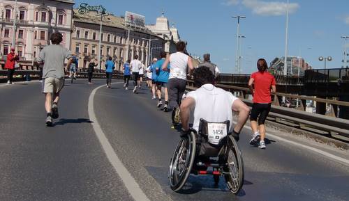 Vivicitta Budapest, wheelchair racer (Copyright © 2009-2011 runinternational.eu)