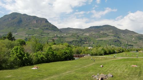 The Salten plateau above Bolzano (Photo: runinternational.eu)