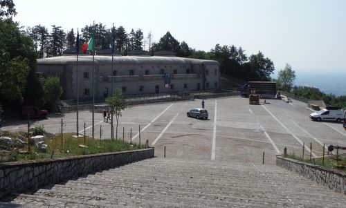 Forte di Monte Bernadia-Lonza, Province of Udine, Italy (Copyright © 2015 Hendrik Böttger / runinternational.eu)