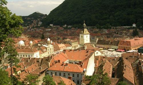 Brasov, Romania (Author: Burgeltz / en.wikipedia.org / Public Domain / Photo cropped by runinternational.eu)