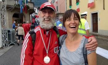 Two international runners at the World Masters Mountain Running Championships (Copyright © 2012 runinternational.eu)