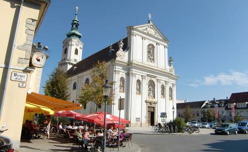 Hauptplatz, Bruck an der Leitha, Austria (Copyright © 2012 Hendrik Böttger / runinternational.eu)