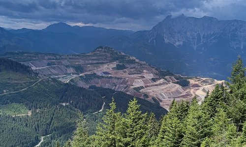 The Erzberg in Eisenerz, Steiermark, Austria, as seen from Mount Polster (Photo: Copyright © 2026 Hendrik Böttger / runinternational.eu) The Erzberg in Eisenerz, Steiermark, Austria, as seen from Mount Polster (Photo: Copyright © 2026 Hendrik Böttger / runinternational.eu)