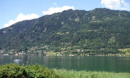 Gerlitzen as seen from the Strandbad St. Andrä at the Ossiacher See, Kärnten, Austria (Copyright © 2017 Hendrik Böttger / runinternational.eu)