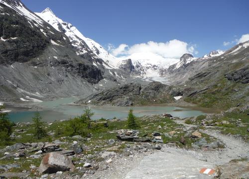 Grossglockner Berglauf, Austria - course photo - glacial lake (Photo: Copyright © 2020 Hendrik Böttger / runinternational.eu)