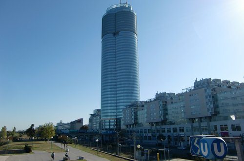 Millennium Tower, Vienna, Austria (Copyright © 2019 Hendrik Böttger / runinternational.eu)