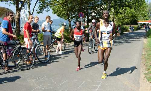 Florence Kiplagat, Wörthersee Half Marathon, Kärnten läuft 2011, Klagenfurt, Austria (Copyright © 2014 Hendrik Böttger / runinternational.eu)