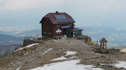 Zirbitzkogel Schutzhaus, Austria (Copyright © 2016 Hendrik Böttger / runinternational.eu)