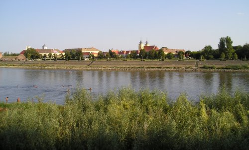 Tvrđa, Osijek, Croatia (Author: Dtom / commons.wikimedia.org / public domain / photo cropped by runinternational.eu)