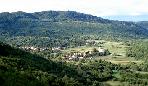The village of Sošice in the Žumberak, Croatia (Copyright © 2009 Hendrik Böttger / runinternational.eu)