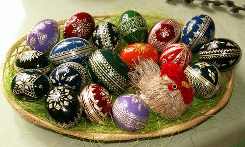 Easter eggs in the Haná region in Moravia, Czech Republic (Photo: Author: Jan Kameníček / commons.wikimedia.org / Public Domain / image cropped by runinternational.eu)