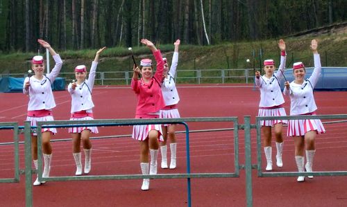 KVOK half marathon - majorettes on the athletics track of Kolín, Czech Republic (Copyright © 2017 Hendrik Böttger / runinternational.eu)