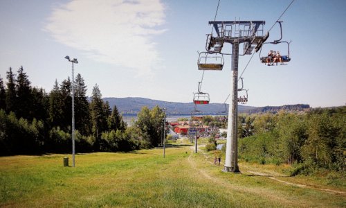 Chairlift in Lipno nad Vltavou, Czech Republic (Copyright © 2019 Hendrik Böttger / runinternational.eu)