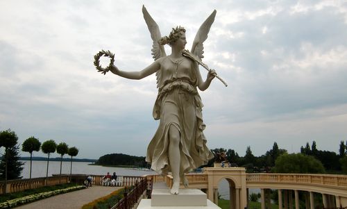 Statue of Nike at the Schwerin Castle (Copyright © 2012 Hendrik Böttger / runinternational.eu)