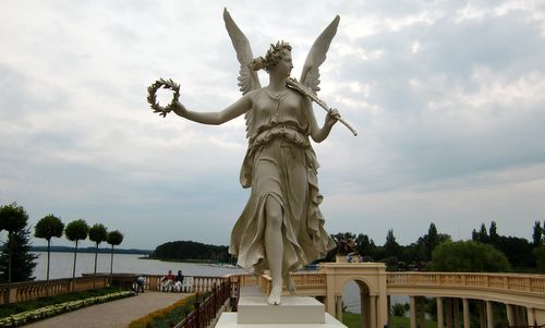 Statue of Nike at the Schwerin Castle (Copyright © 2012 Hendrik Böttger / runinternational.eu)