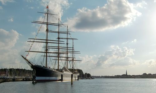 Passat sailing ship, Lübeck-Travemünde, Germany (Copyright © 2013 Hendrik Böttger / runinternational.eu)