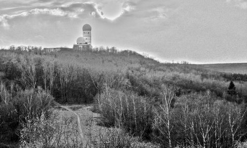 Teufelsberg, Berlin, Germany (Author: Lordnikon / commons.wikimedia.org / public domain / photo modified by runinternational.eu)