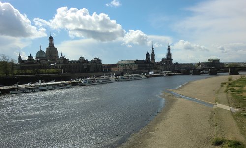 The River Elbe in Dresden, Germany (Photo: Copyright © 2018 Hendrik Böttger / runinternational.eu)