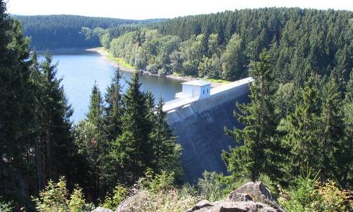 Zillierbachtalsperre, Harz, Germany (Author: Kassandro / commons.wikimedia.org / public domain / photo cropped by runinternational.eu)