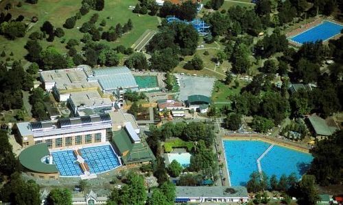 Harkányi Gyógyfürdő (Harkány Thermal Baths), Hungary --- Author: Béda Pál / commons.wikimedia.org / CC0 1.0 Universal Public Domain Dedication / photo cropped by runinternational.eu)