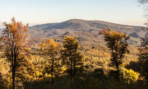 Kékestető, the highest mountain of Hungary (Author: Szilas / commons.wikimedia.org /  CC0 1.0 Universal Public Domain Dedication / photo cropped by runinternational.eu)