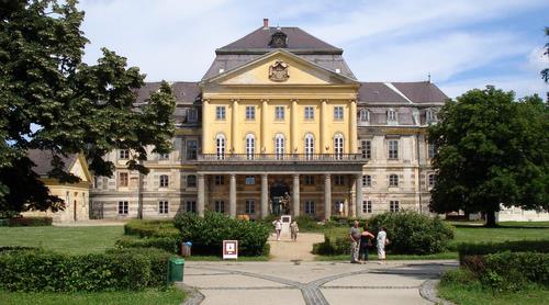 Batthyány-Strattman Castle, Körmend (Copyright © 2010 runinternational.eu)