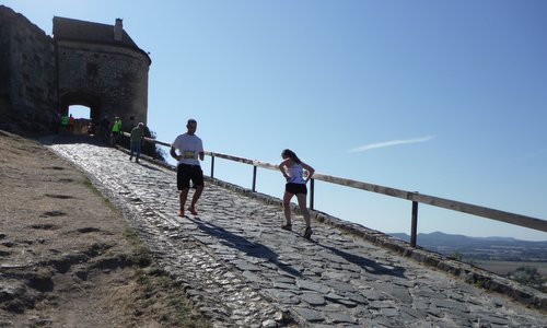 Sümeg Trail, Hungary - Runners at Sümeg Castle (Photo: Copyright © 2021 Hendrik Böttger / runinternational.eu)