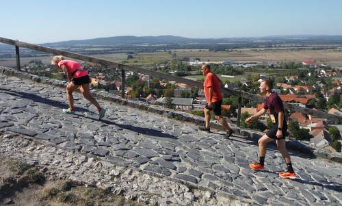 Sümeg Trail, Hungary - It's a tough climb up to Sümeg Castle (Photo: Copyright © 2021 Hendrik Böttger / runinternational.eu)