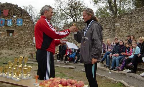 Várfutás Szigliget - award ceremony (Copyright © 2012 Hendrik Böttger)