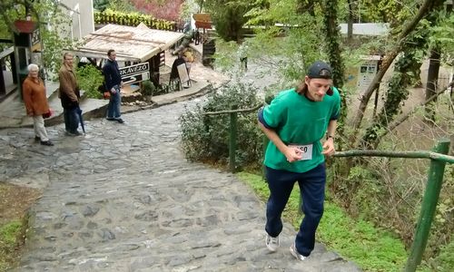 Várfutás - the final climb to Szigliget Castle (Copyright © 2012 runinternational.eu)