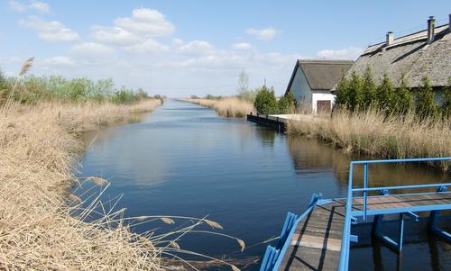 Velencei-tó (Lake Velence), Hungary - a canal at the south-western end of the lake (Copyright © 2016 Hendrik Böttger / runinternational.eu)