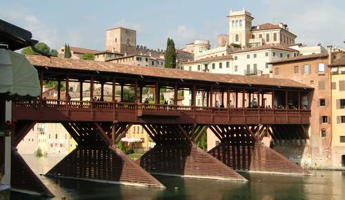 Ponte degli Alpini, Bassano del Grappa (Copyright © 2011 Hendrik Böttger / runinternational.eu)