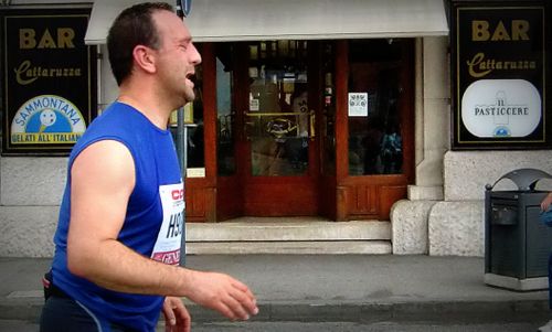 Bavisela 2012 - distance running is a cruel sport ... (Photo: Copyright © 2012 Hendrik Böttger / runinternational.eu)