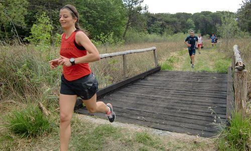 A piedi per Bibione 2012 - through parkland (Copyright © 2012 runinternational.eu)