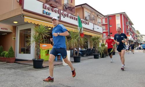 A piedi per Bibione 2012 - hotels in Bibione (Copyright © 2012 runinternational.eu)