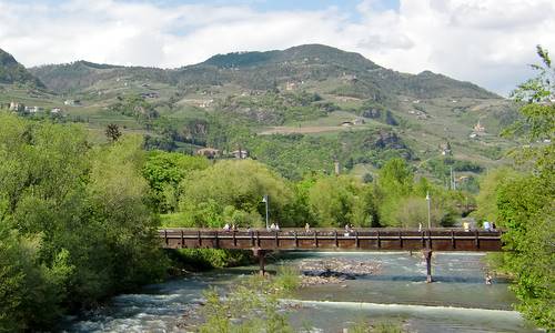 The River Talvera (Talfer) in Bolzano-Bozen, Italy (Copyright © 2012 Hendrik Böttger / runinternational.eu)