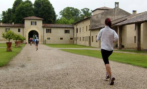 Trofeo del Custoza 2012 - a villa near Sommacampagna (Copyright © 2012 runinternational.eu)