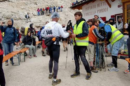 Dolomites Skyrace 2010, Rifugio Forcella del Pordoi (Photo: Copyright © 2010 Hendrik Böttger / runinternational.eu)