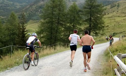 Memorial Erwin Maier 2011 - on Malga Pramosio, near Paluzza, Italy (Copyright © 2012 runinternational.eu)