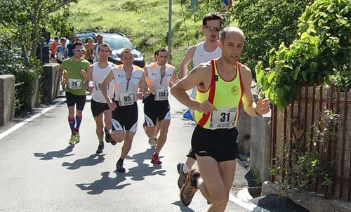 Jamarun 2012 - Michele Ermacora leads the field (Copyright © 2012 runinternational.eu)