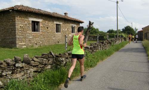 Trail Jamarun 2011, in the village of Beka (Copyright © 2011 runinternational.eu)