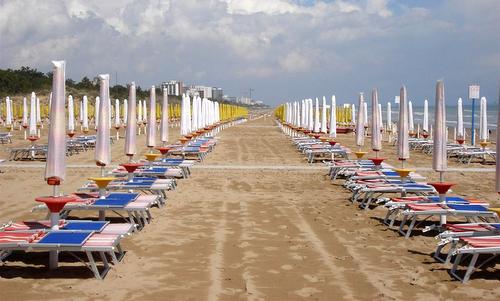 Beach in northern Italy (Copyright © 2010 Hendrik Böttger / runinternational.eu)