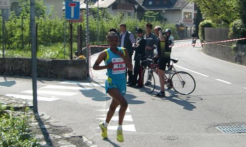 Zakia Mrisho, winner Meran-Algund Halbmarathon 2010 (Copyright © 2010 runinternational.eu)