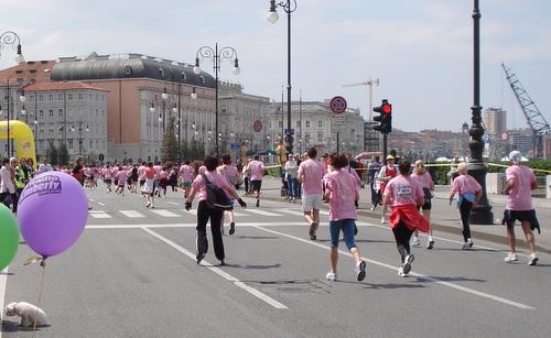 Maratona d'Europa 2009: Trieste in pink (Photo: Copyright © 2009 Hendrik Böttger / runinternational.eu)