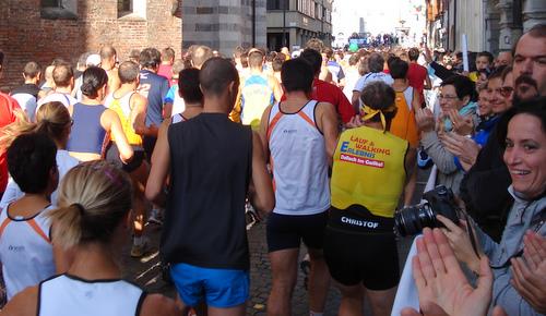 Udine Half Marathon - Start on Via Vittorio Veneto (Copyright © 2009 runinternational.eu)