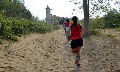 A piedi per Bibione - at the lighthouse (Copyright © 2015 Hendrik Böttger / runinternational.eu)