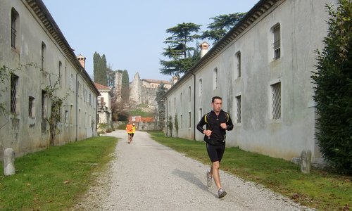 Marcia per le colline di Fagagna — a FIASP event in the Province of Udine in Italy (Copyright © 2012 Hendrik Böttger / runinternational.eu)