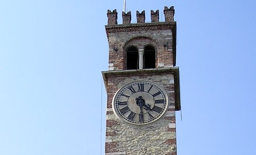 The Castello in Schio, Italy (Author: Semolo75 / commons.wikimedia.org / public domain / photo cropped by runinternational.eu)