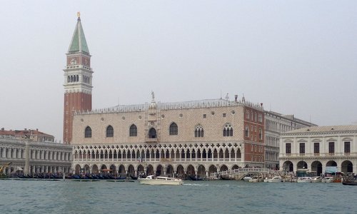 Doge's Palace, Venice, Italy (Photo: Copyright © 2018 Anja Zechner / runinternational.eu)